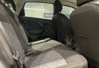 Подержанный автомобиль LADA (ВАЗ) XRAY 2017 года (16 фото)