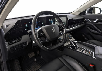 Подержанный автомобиль FAW Bestune B70 2023 года (15 фото)