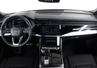 Новый Audi Q8 2023 (12 фото)