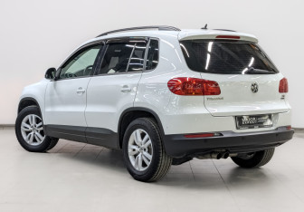 Подержанный автомобиль Volkswagen Tiguan 2016 года (7 фото)