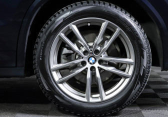 Подержанный автомобиль BMW X3 2019 года (25 фото)