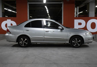 Подержанный автомобиль Nissan Almera Classic 2006 года (4 фото)