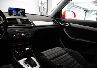 Подержанный автомобиль Audi Q3 2015 года (21 фото)