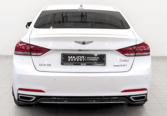 Подержанный автомобиль Genesis G80 2017 года (6 фото)