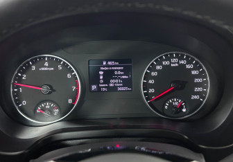 Подержанный автомобиль Kia Seltos 2021 года (10 фото)