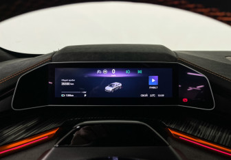 Подержанный автомобиль Zeekr 001 2023 года (11 фото)