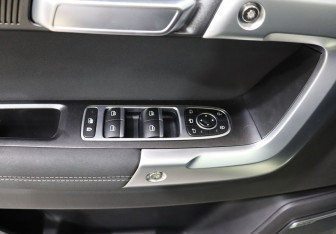 Подержанный автомобиль Jaecoo J7 2024 года (11 фото)