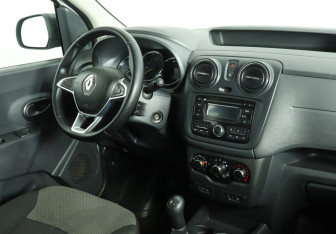 Подержанный автомобиль Renault Dokker 2019 года (12 фото)