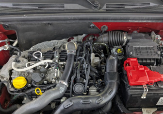 Подержанный автомобиль Renault Arkana 2019 года (9 фото)