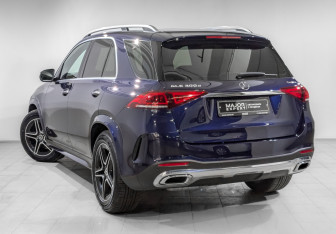 Подержанный автомобиль Mercedes-Benz GLE 2021 года (7 фото)