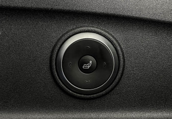 Подержанный автомобиль Jaecoo J8 2024 года (15 фото)