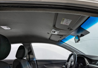 Подержанный автомобиль Kia Rio Hatchback 2021 года (21 фото)