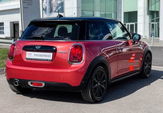 Подержанный автомобиль MINI Hatch 2020 года (5 фото)