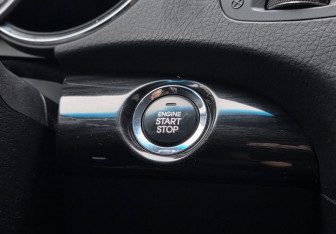 Подержанный автомобиль Kia Sorento 2010 года (18 фото)