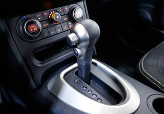 Подержанный автомобиль Nissan Qashqai 2013 года (15 фото)