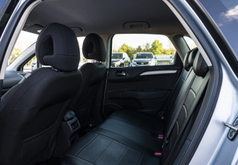 Подержанный автомобиль Citroen C4 Hatchback 2012 года (15 фото)