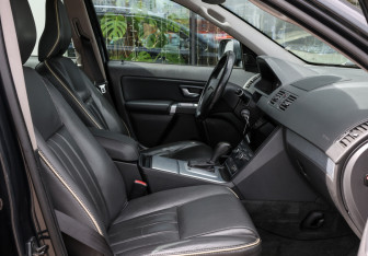 Подержанный автомобиль Volvo XC90 2013 года (12 фото)