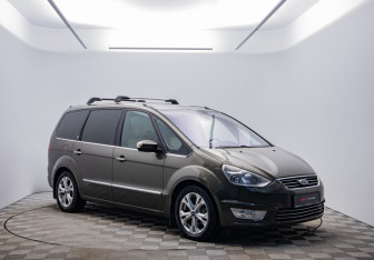 Подержанный автомобиль Ford Galaxy 2011 года (3 фото)
