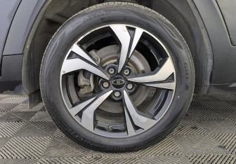 Подержанный автомобиль Москвич 3 2023 года (12 фото)