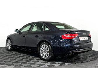 Подержанный автомобиль Audi A4 Sedan 2013 года (7 фото)