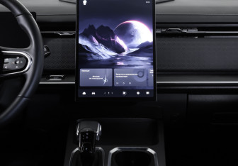 Подержанный автомобиль Jaecoo J7 2025 года (14 фото)