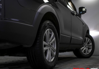 Подержанный автомобиль Chevrolet Captiva 2012 года (20 фото)