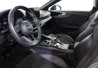 Подержанный автомобиль Audi A5 Liftback 2020 года (13 фото)