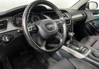 Подержанный автомобиль Audi A4 Sedan 2013 года (13 фото)
