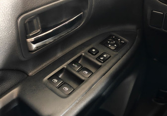 Подержанный автомобиль Mitsubishi Outlander 2018 года (16 фото)