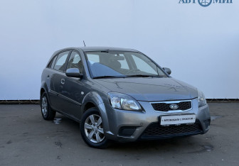 Подержанный автомобиль Kia Rio Hatchback 2011 года (3 фото)