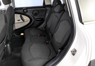 Подержанный автомобиль MINI Countryman 2012 года (18 фото)