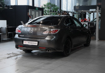 Подержанный автомобиль Mazda 6 Sedan 2011 года (4 фото)