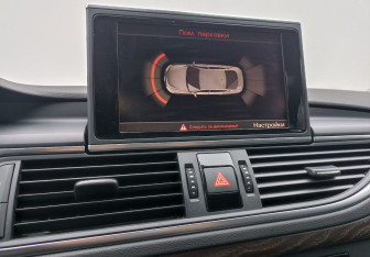 Подержанный автомобиль Audi A7 2011 года (15 фото)