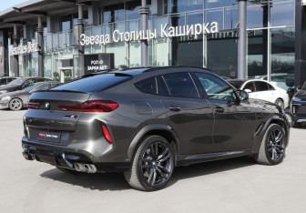 Подержанный автомобиль BMW X6 M 2021 года (5 фото)