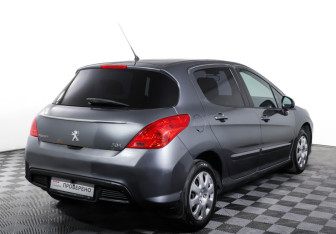Подержанный автомобиль Peugeot 308 Hatchback 2011 года (5 фото)