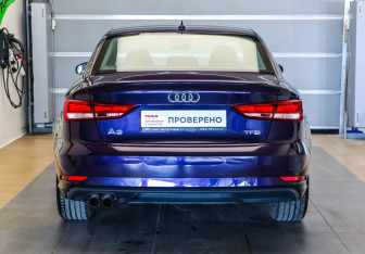 Подержанный автомобиль Audi A3 Sedan 2017 года (5 фото)