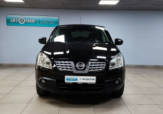 Подержанный автомобиль Nissan Qashqai 2009 года (2 фото)