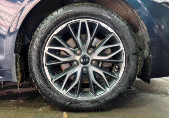 Подержанный автомобиль Kia K5 2020 года (19 фото)