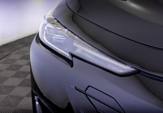 Подержанный автомобиль Changan UNI-K 2023 года (17 фото)