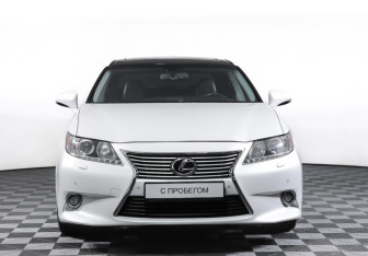 Подержанный автомобиль Lexus ES 2014 года (2 фото)