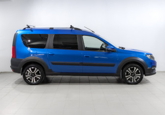 Подержанный автомобиль LADA (ВАЗ) Largus Wagon 2021 года (4 фото)