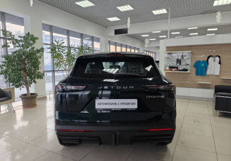 Подержанный автомобиль Jetour Dashing 2024 года (6 фото)