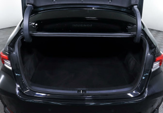Подержанный автомобиль Toyota Corolla Sedan 2019 года (15 фото)
