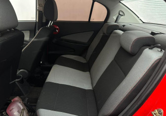 Подержанный автомобиль FAW Oley Sedan 2014 года (10 фото)