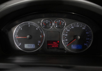 Подержанный автомобиль Volkswagen Sharan 2005 года (12 фото)