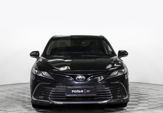 Подержанный автомобиль Toyota Camry Sedan 2023 года (2 фото)