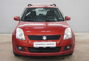 Подержанный автомобиль Suzuki Swift Hatchback 2008 года (2 фото)
