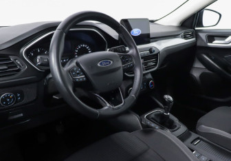 Подержанный автомобиль Ford Focus Wagon 2019 года (8 фото)