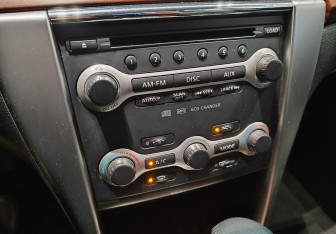 Подержанный автомобиль Nissan Teana 2009 года (16 фото)