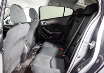 Подержанный автомобиль Mazda 3 Sedan 2014 года (7 фото)